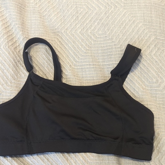 New Balance Shockingly Unshocking sports bra 36c - Picture 3 of 3